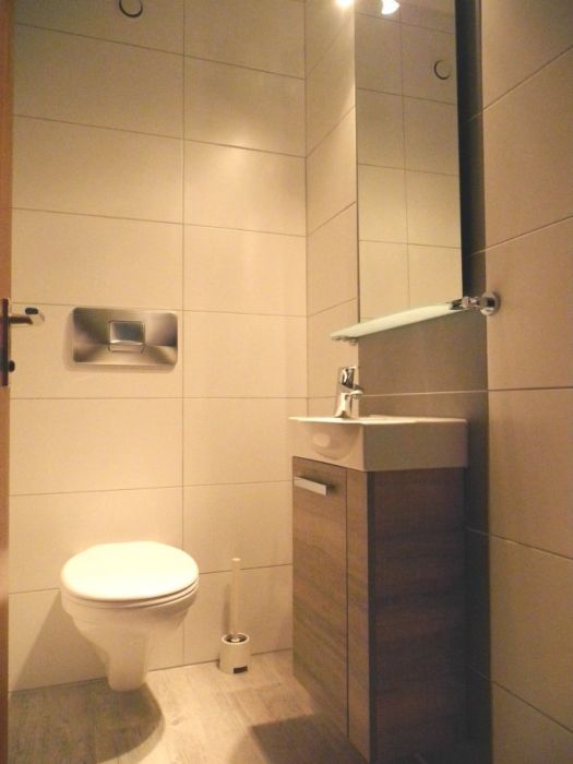 :Das Gäste WC, in 2015 modernisiert
